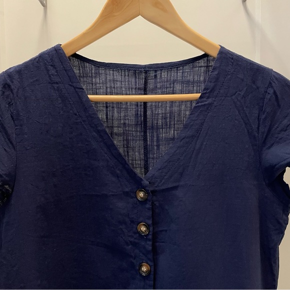 Laklook button-down dress - Picture 2 of 3